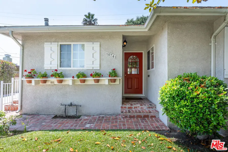 10741 Russett Avenue, Sunland, CA 91040 - #3