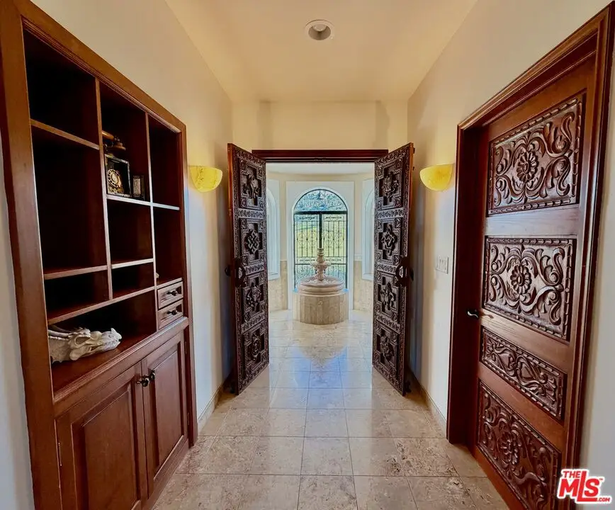 10827 Pacific View Drive, Malibu, CA 90265 - #2