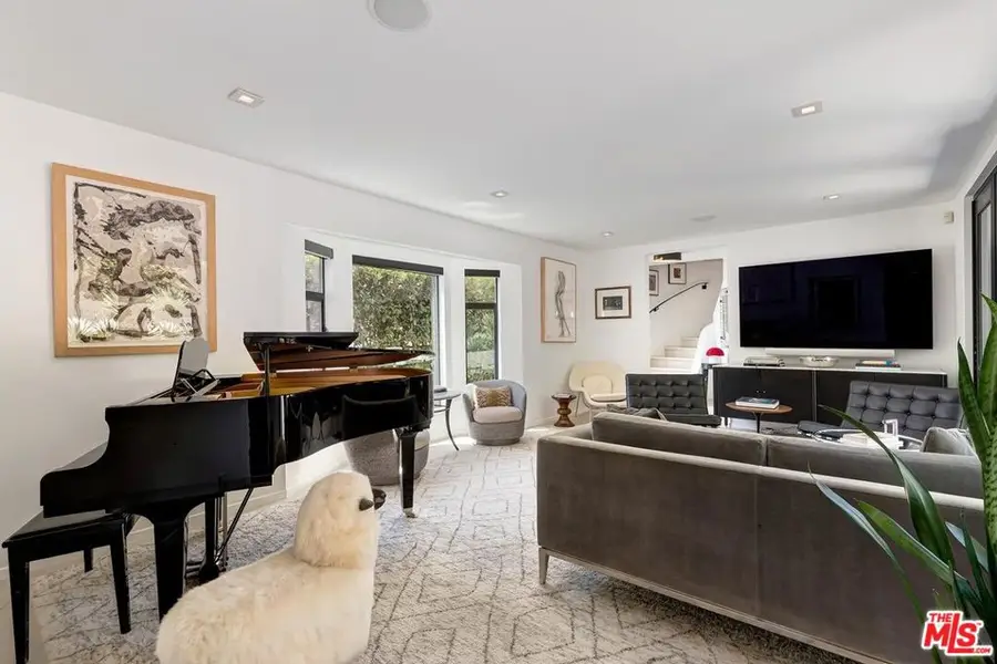 9743 Elderidge Drive, Beverly Hills, CA 90210 - #3