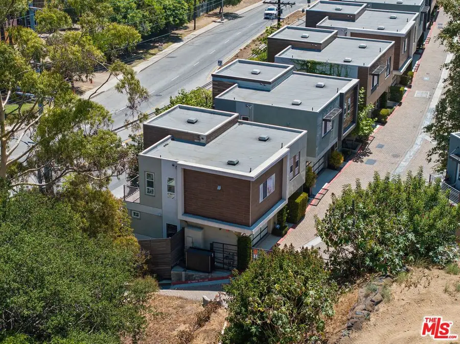 2780 N Wright Lane, Los Angeles, CA 90068 - #2