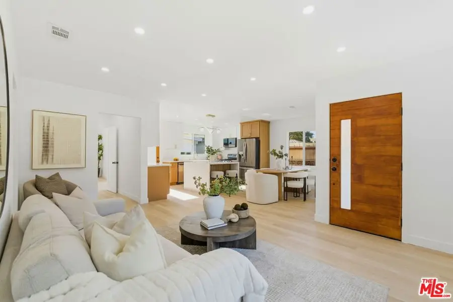 3516 Roxanne Avenue, Long Beach, CA 90808 - #3