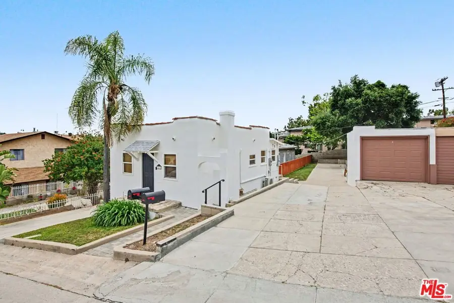 - 3216 Shasta Cir S, Los Angeles, CA 90065 - #3
