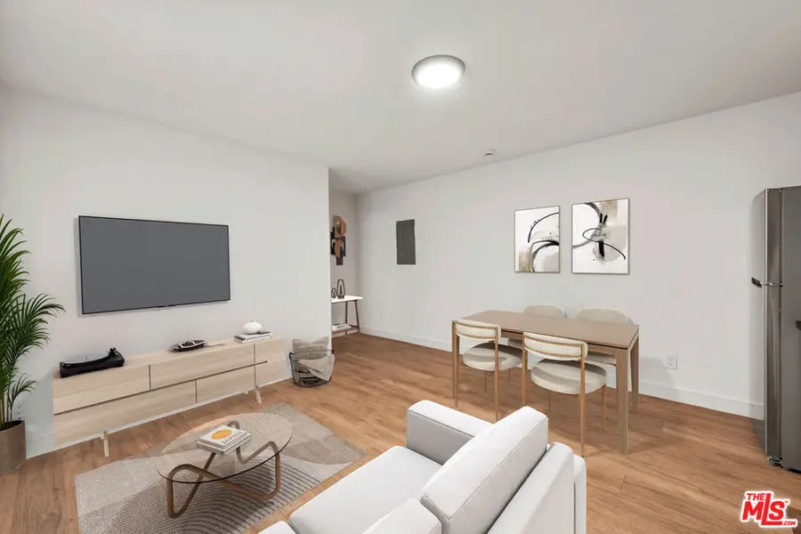 1045 N Ardmore Avenue, Los Angeles, CA 90029 - #3