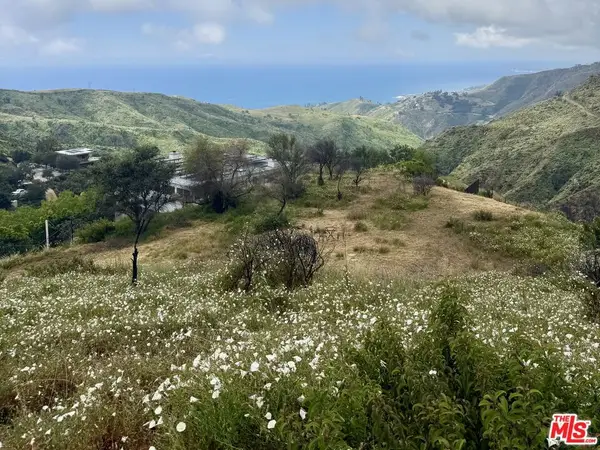 62 Tuna Cayon Road, Topanga, CA 90290