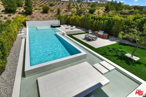 20779 W Liana Court, Porter Ranch, CA 91326