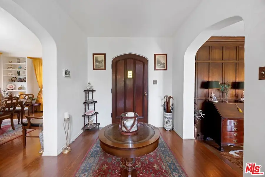 3806 Carnavon Way, Los Angeles, CA 90027 - #3