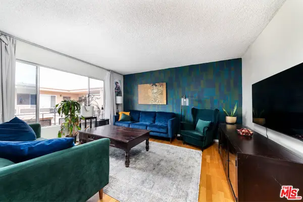 5232 Corteen Place #25, Valley Village, CA 91607