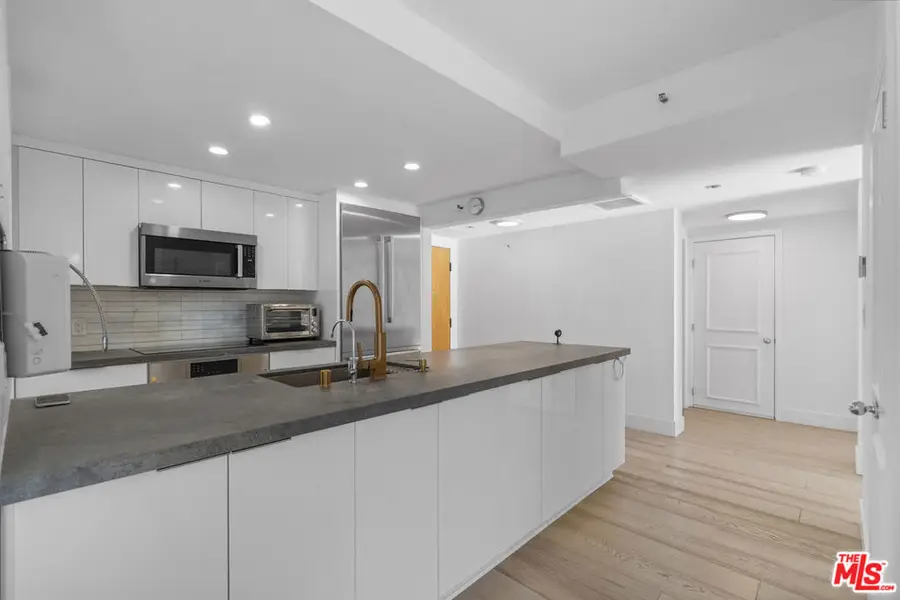 600 W 9th Street #1214, Los Angeles, CA 90015 - #3