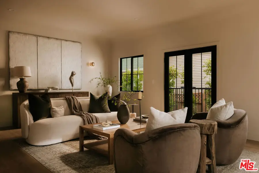 580 N Beachwood Drive, Los Angeles, CA 90004 - #3