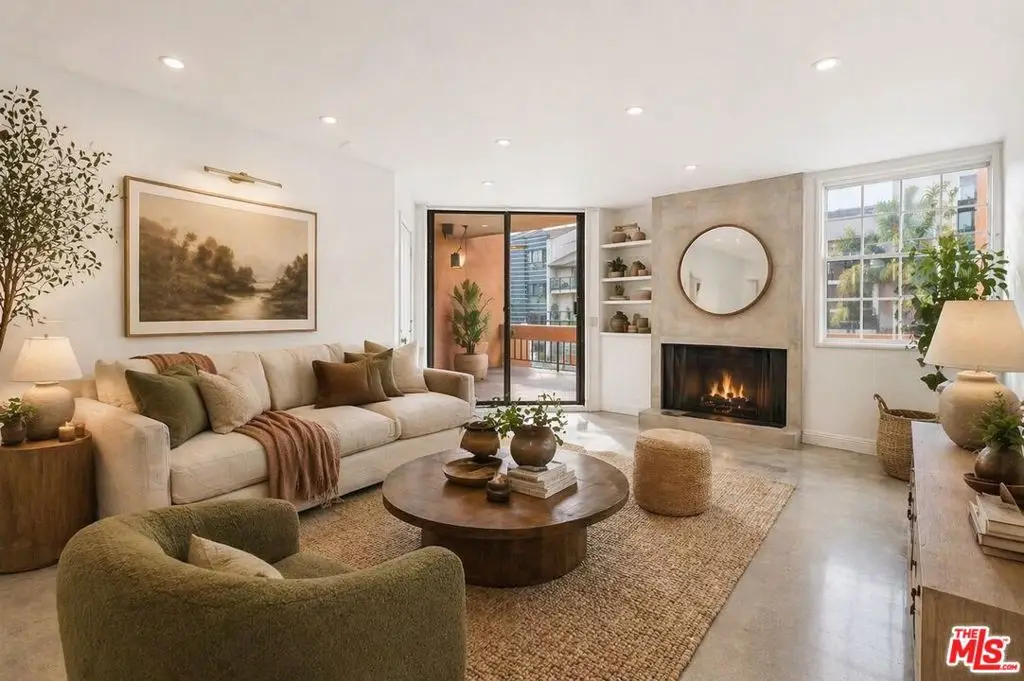 740 N Kings Road #102, West Hollywood, CA 90069 - #1