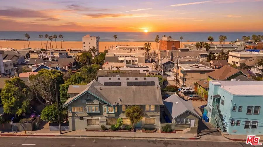 49 Wavecrest Avenue, Venice, CA 90291 - #2