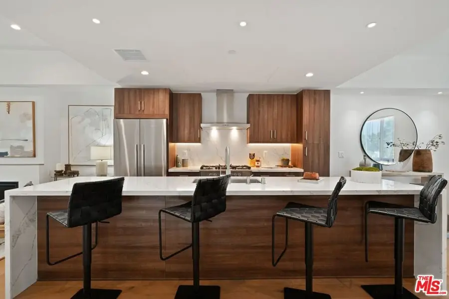 3810 S Verona Court, Los Angeles, CA 90066 - #3