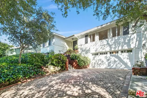 288 Tavistock Avenue, Los Angeles, CA 90049