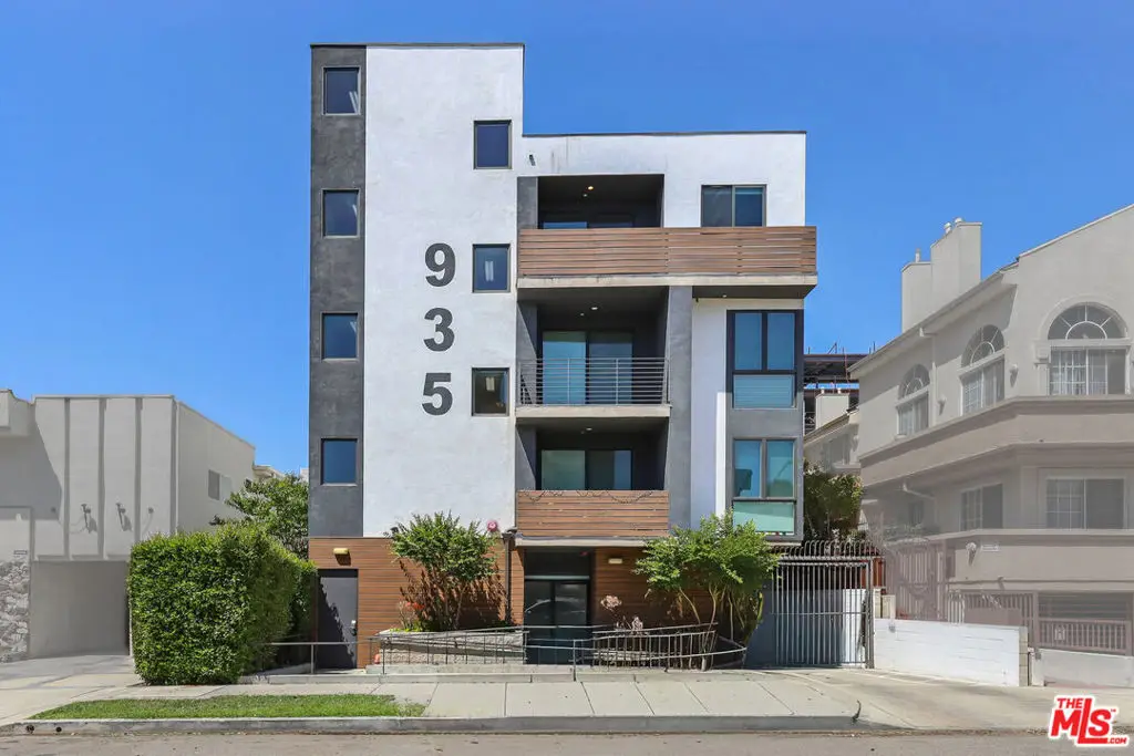 935 N Hudson Avenue #401, Los Angeles, CA 90038 - #1