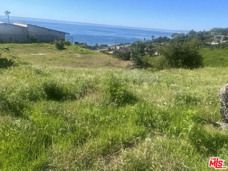 4615 Via Vienta Street, Malibu, CA 90265 - #3