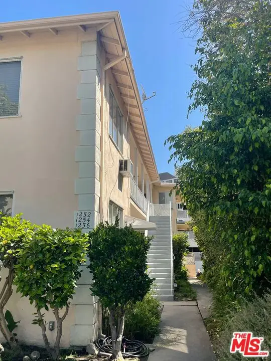 1252 Smithwood Drive, Los Angeles, CA 90035 - #2