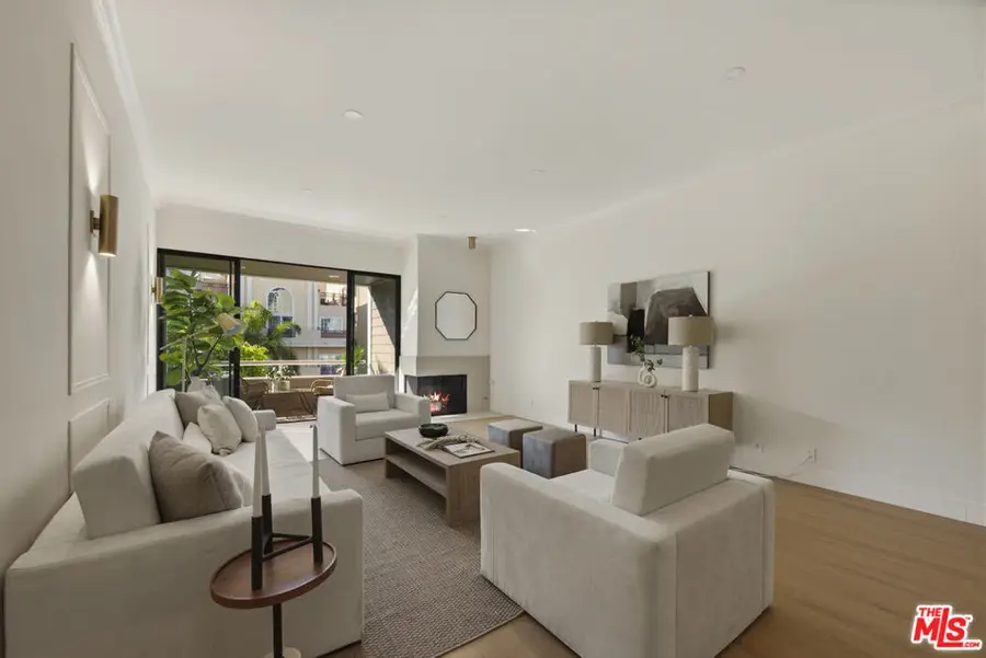 11808 Dorothy Street #206, Los Angeles, CA 90049 - #2