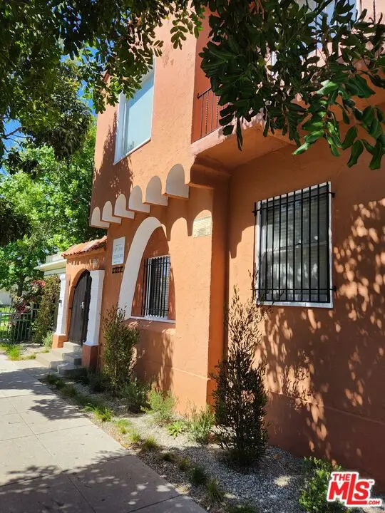1217 Cedar Avenue, Long Beach, CA 90813 - #2
