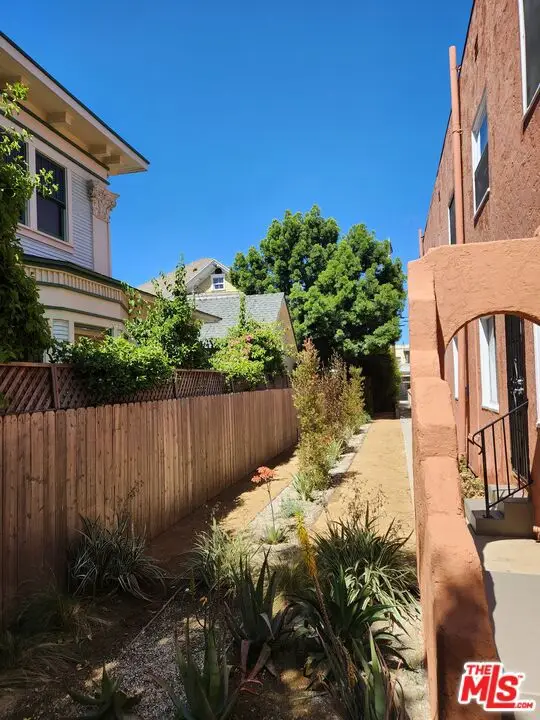 1217 Cedar Avenue, Long Beach, CA 90813 - #3