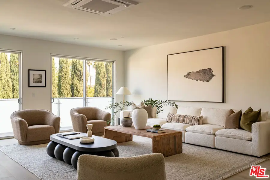 928 N Croft Avenue #303, West Hollywood, CA 90069 - #2