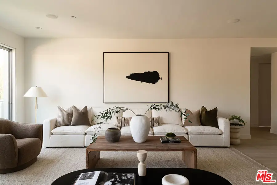 928 N Croft Avenue #303, West Hollywood, CA 90069 - #3