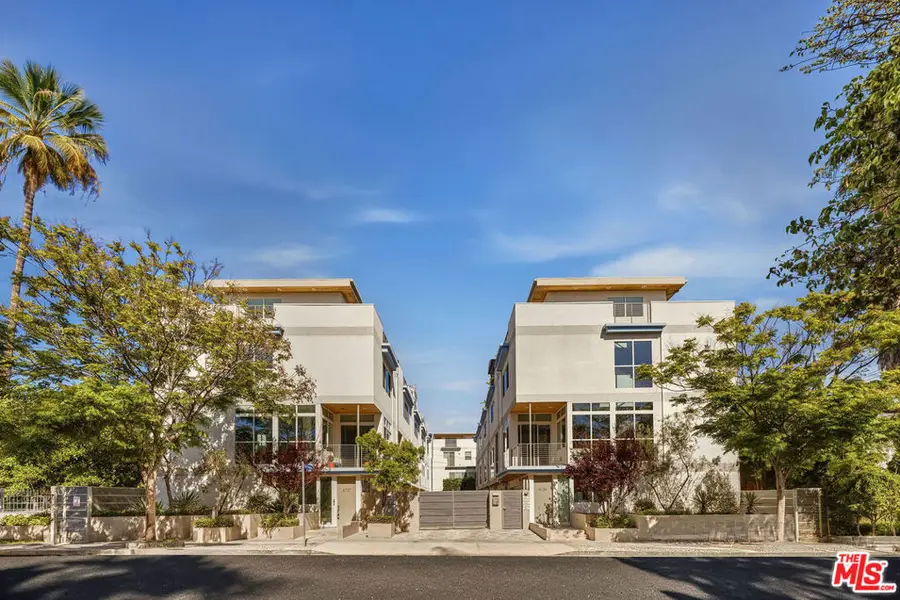 6728 W Hepburn Way, Los Angeles, CA 90038 - #2