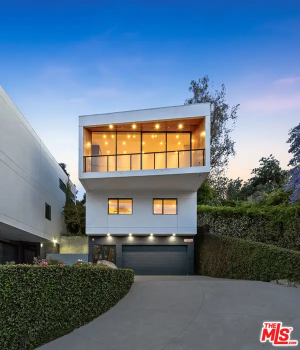 2412 Riverside Drive, Los Angeles, CA 90039