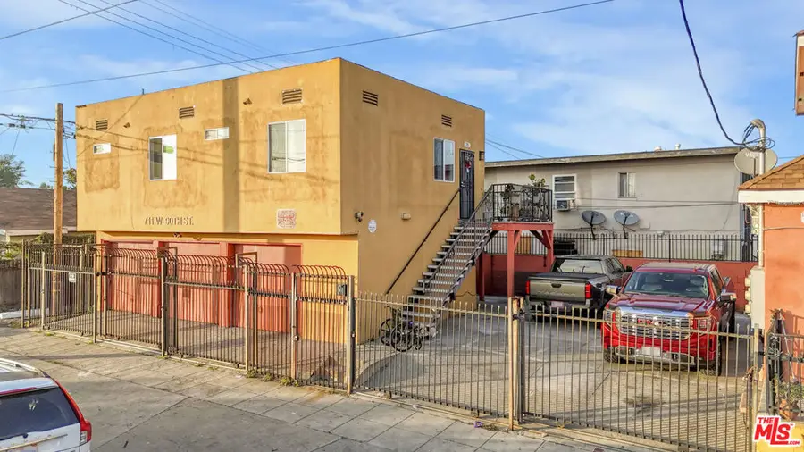 711 W 90th Street, Los Angeles, CA 90044 - #3
