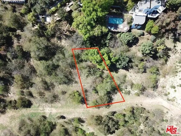 3895 N Hopevale Drive, Sherman Oaks, CA 91403
