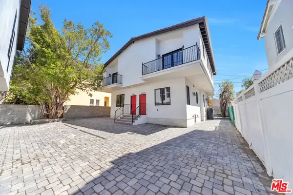 1/2 Masselin Avenue, Los Angeles, CA 90019