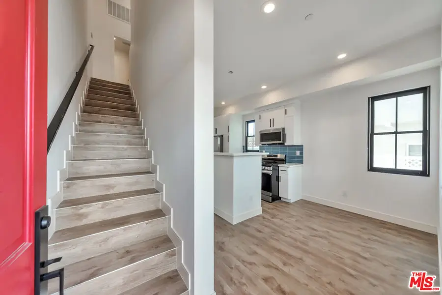 1/2 Masselin Avenue, Los Angeles, CA 90019 - #2