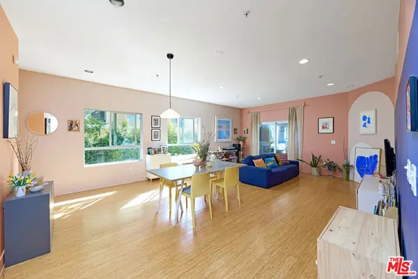 11831 Avon Way #202, Los Angeles, CA 90066