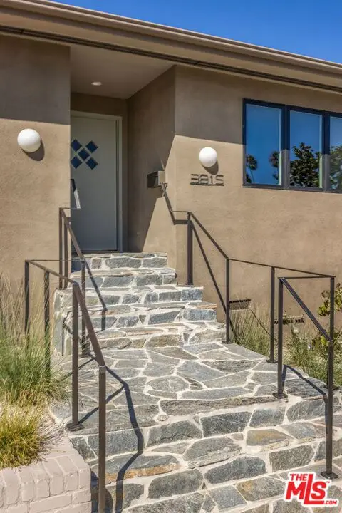 3815 Chanson Drive, View Park Windsor Hills, CA 90043 - #2
