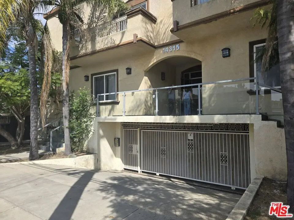 14315 Magnolia Boulevard #101, Sherman Oaks, CA 91423 - #1