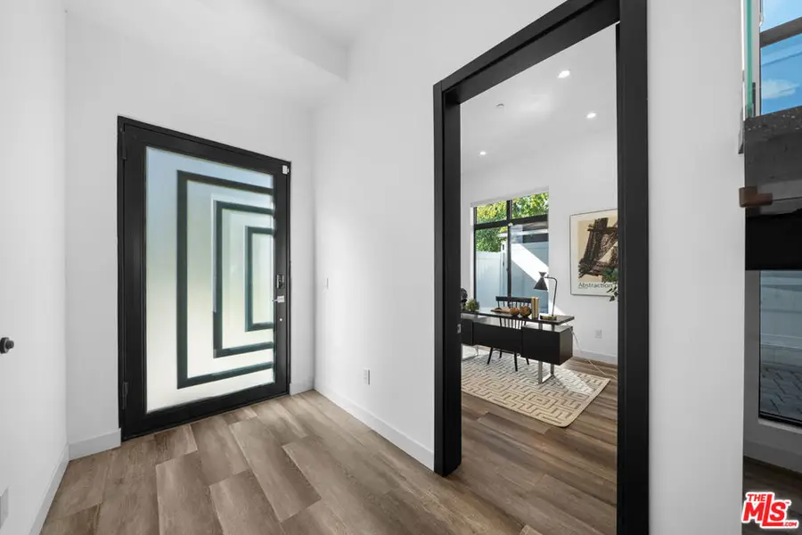5812 Willis Avenue, Sherman Oaks, CA 91411 - #3