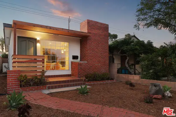 2315 W Chandler Boulevard, Burbank, CA 91506
