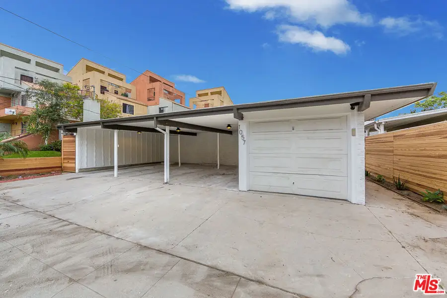1057 Euclid Avenue, Long Beach, CA 90804 - #2