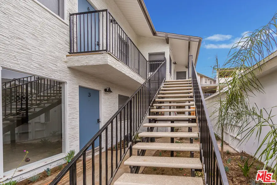 1057 Euclid Avenue, Long Beach, CA 90804 - #3