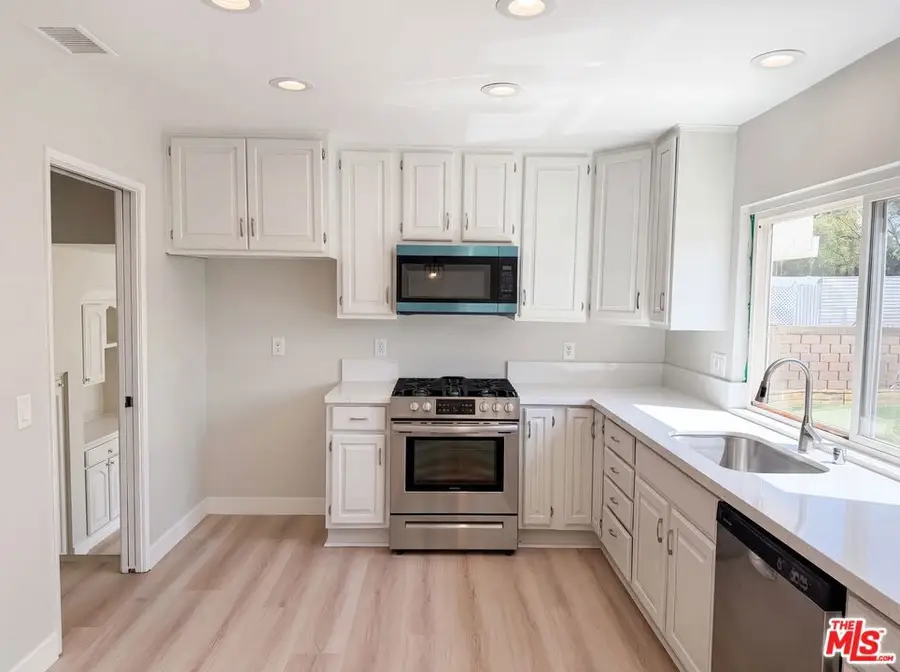 2334 W Chandler Avenue, Santa Ana, CA 92704 - #2