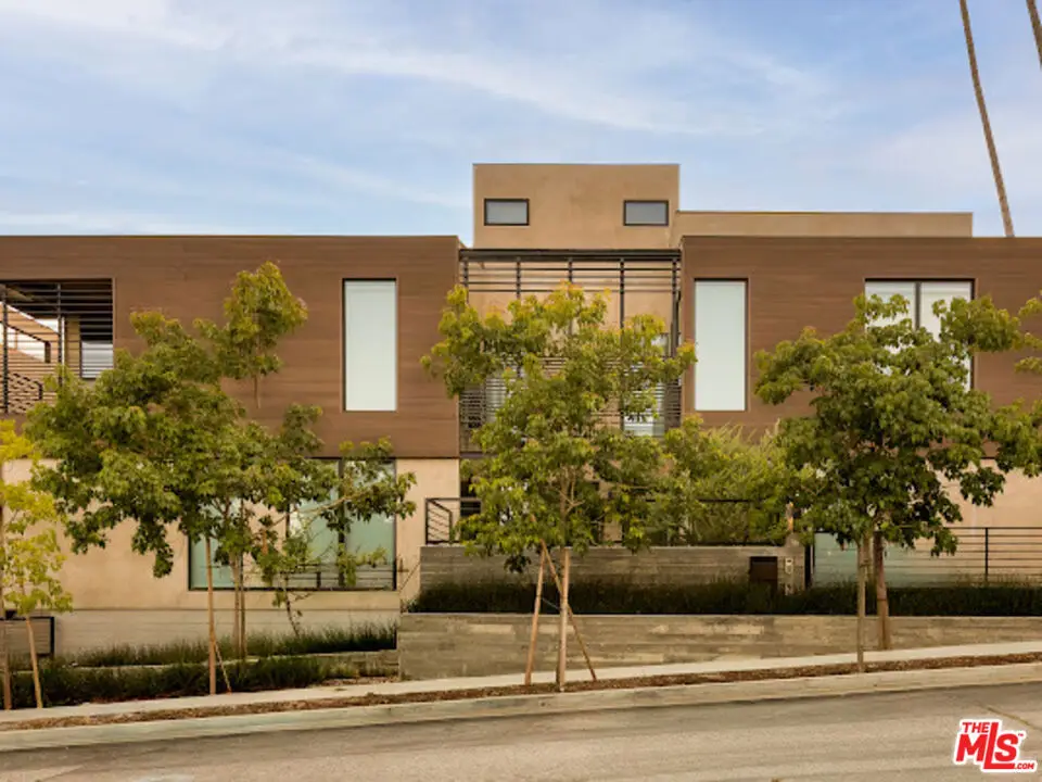 923 N Hilldale Avenue, West Hollywood, CA 90069 - #1
