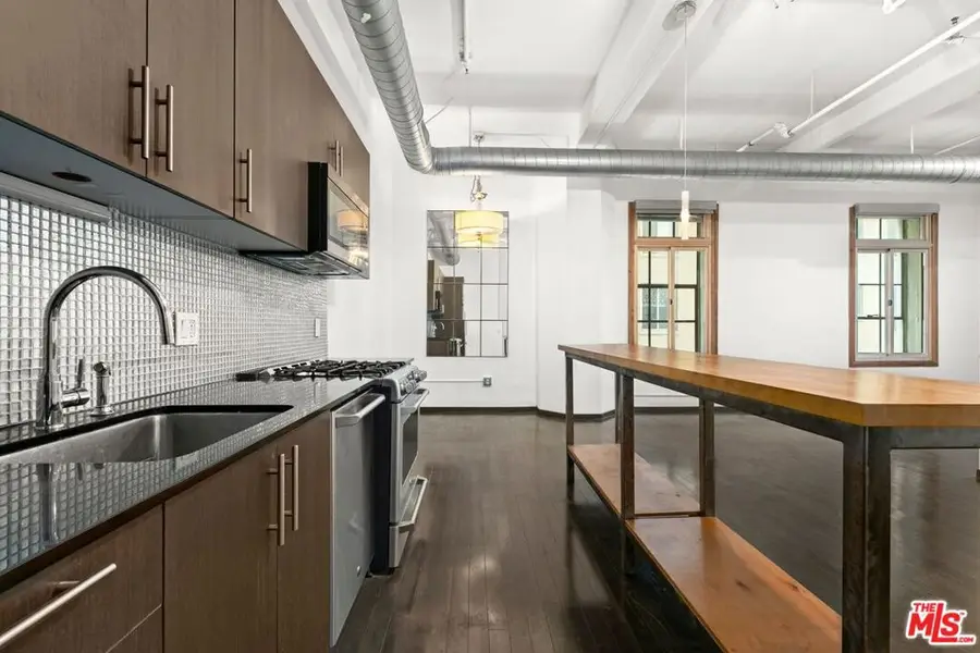 1645 Vine Street #301, Los Angeles, CA 90028 - #2