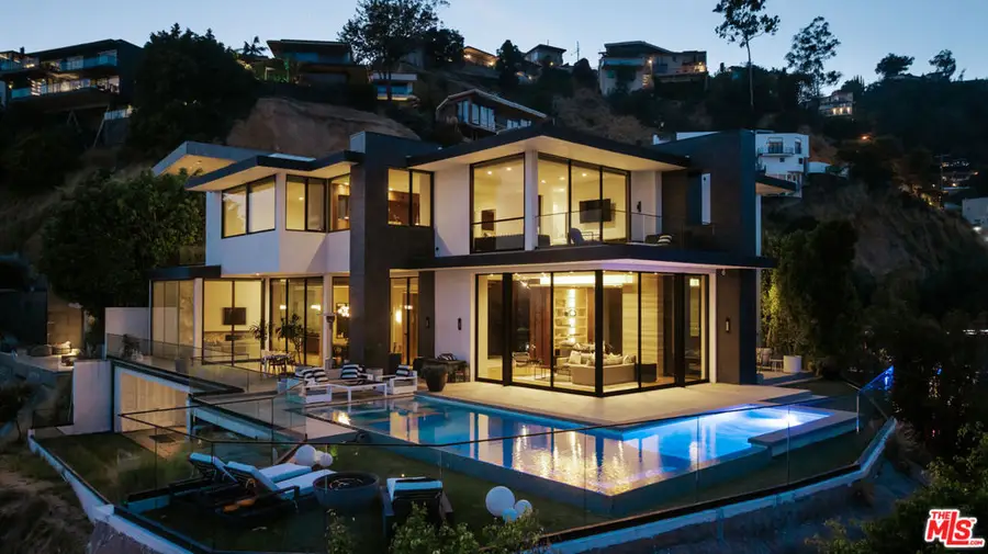 8366 Sunset View Drive, West Hollywood, CA 90069 - #2