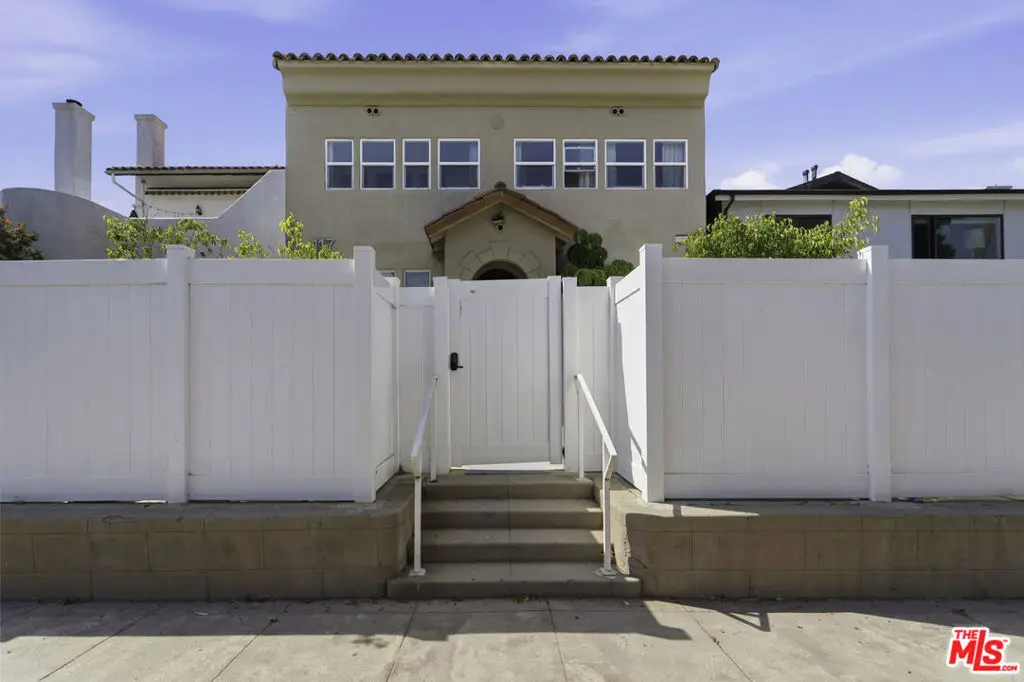 117 Paloma Avenue, Venice, CA 90291 - #1