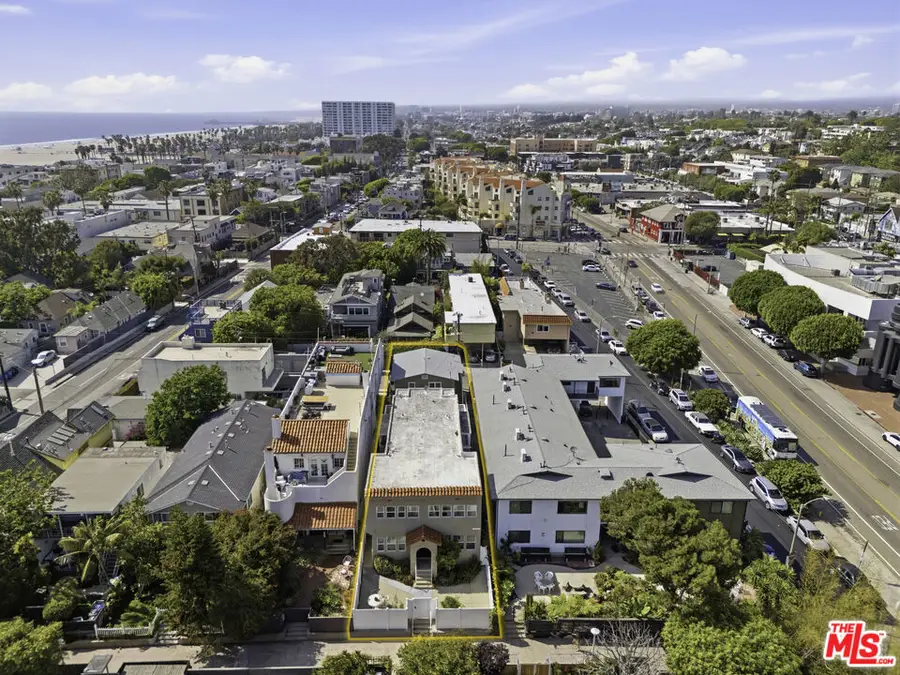 117 Paloma Avenue, Venice, CA 90291 - #2