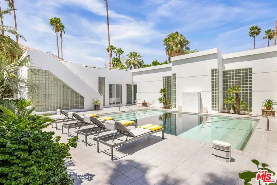 520 W Via Lola, Palm Springs, CA 92262 - #3
