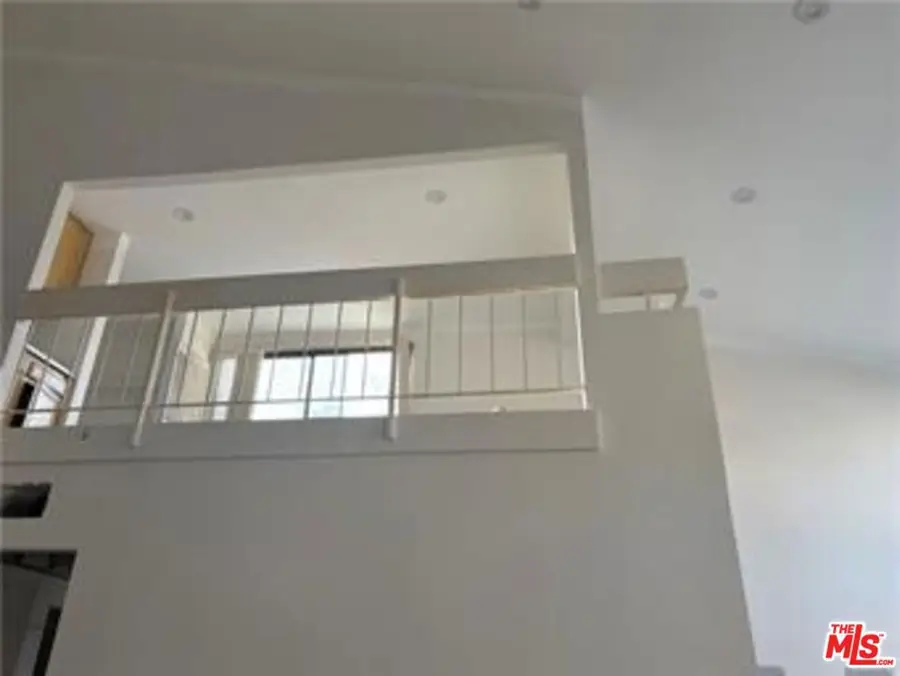 5310 Zelzah Avenue #303, Encino, CA 91316 - #3