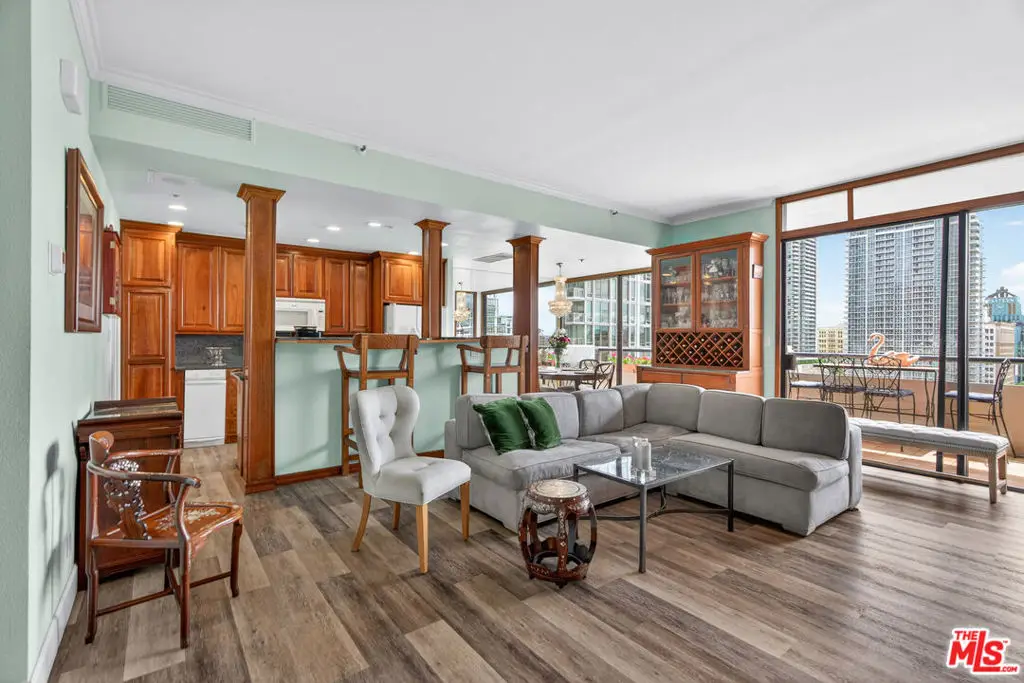 600 W 9th Street #1512, Los Angeles, CA 90015 - #1