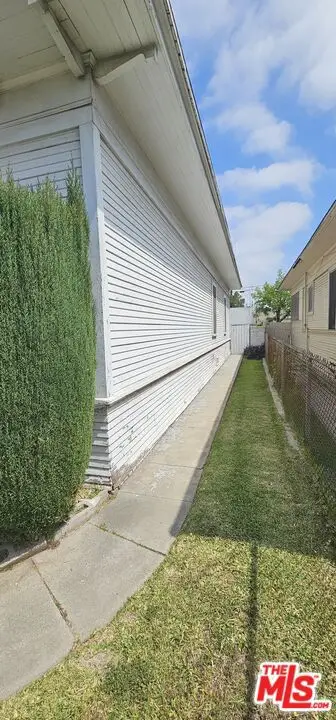 937 E 20th Street, Los Angeles, CA 90011 - #3