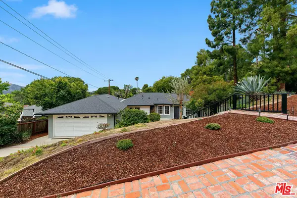 2904 Highridge Road, La Crescenta, CA 91214