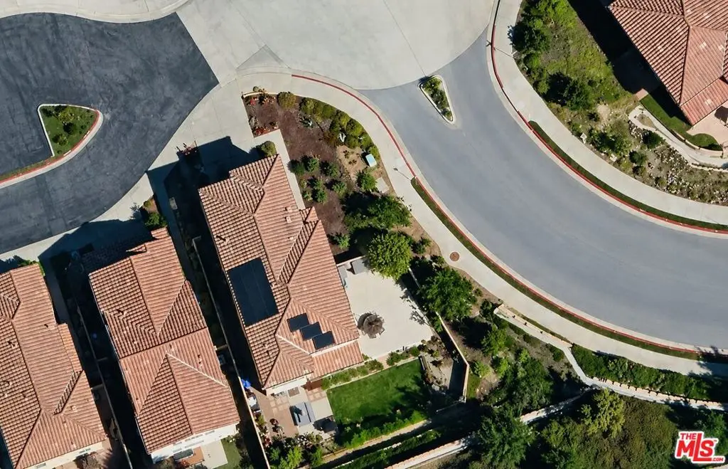19860 Via Ott, Newhall, CA 91321 - #1